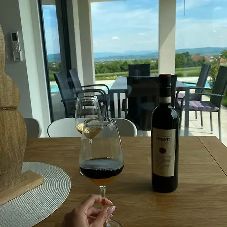 Hacienda R - Kuca Sa Bazenom