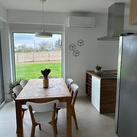 Vilă Hacienda R - Kuca Sa Bazenom