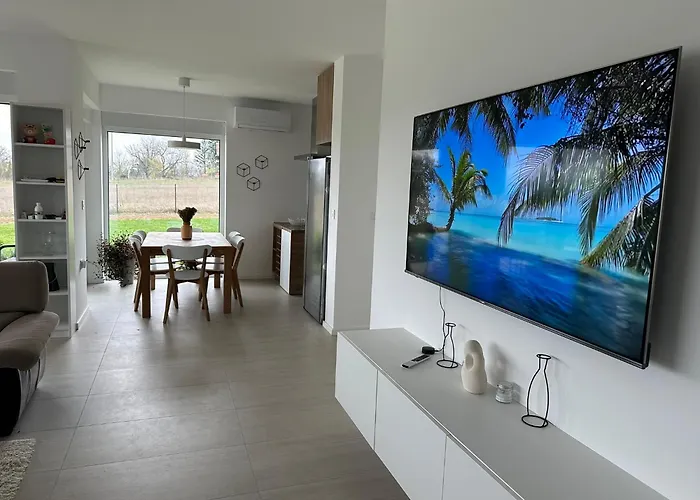 Βίλα Hacienda R - Kuca Sa Bazenom