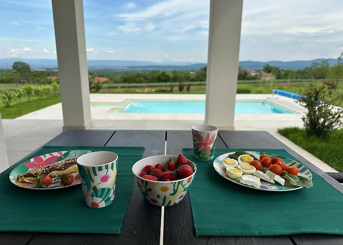 Βίλα Hacienda R - Kuca Sa Bazenom